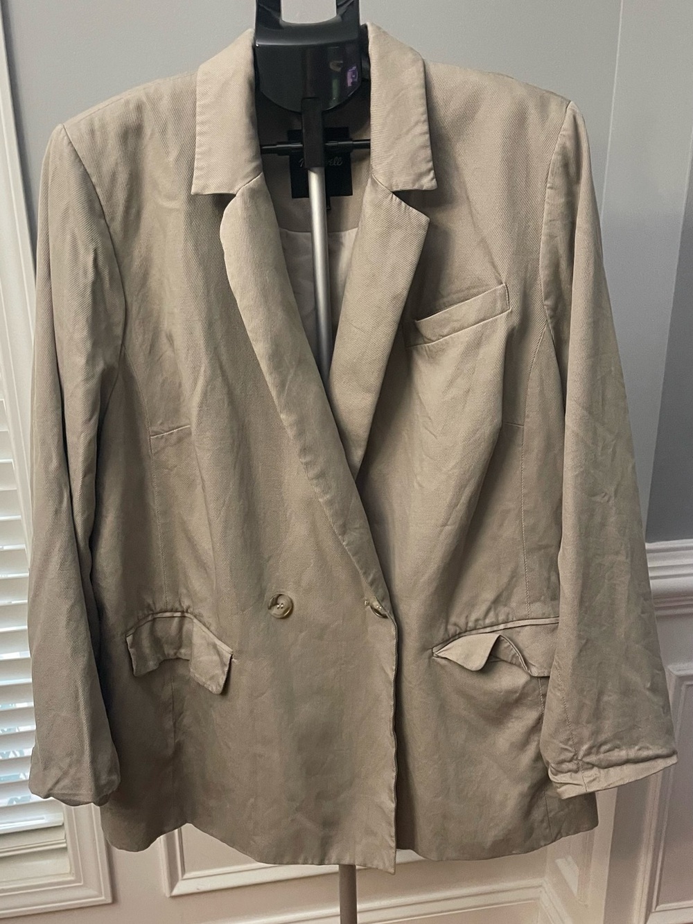 Madewell Larsen Blazer
 Light Taupe Double Breasted Blazer